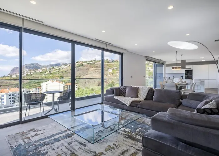 Tower Penthouse By Madeira Sun Travel